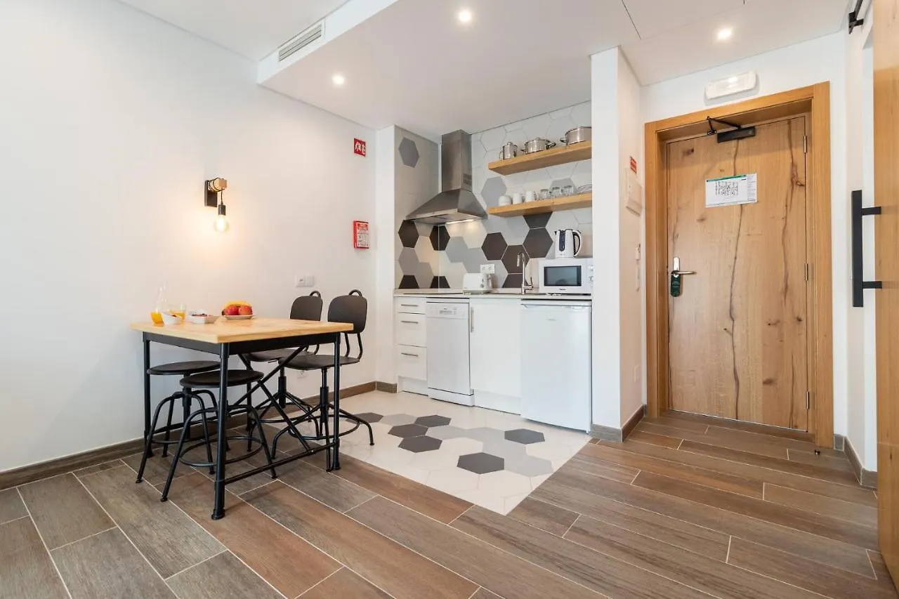 Aparthotel Roots Hotel Faro